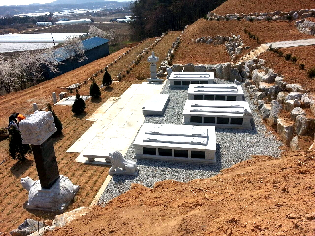 여주가족납골묘공사