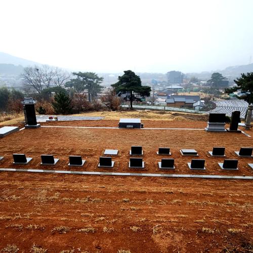 충청남도 논산시 부적 가족평장묘역