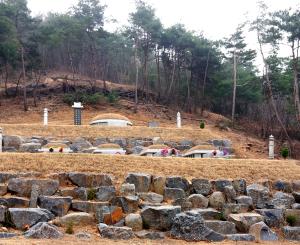 묘지 석축쌓기 발파석