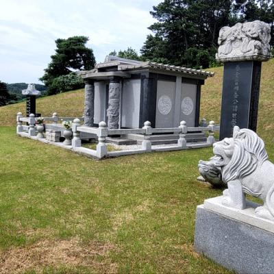 충남 논산 종중납골묘 400위